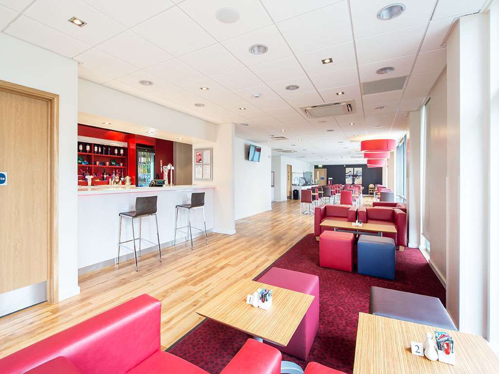 Travelodge London Greenwich High Road Restoran fotoğraf